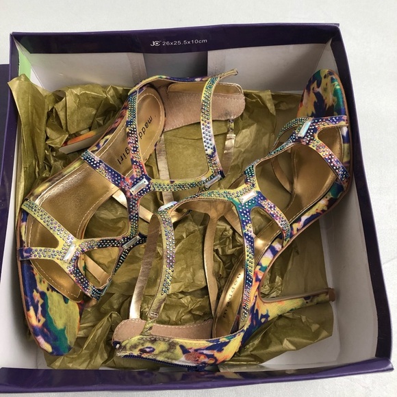 Madden Girl Digitize Floral multicolor fabric strappy heels - Picture 2 of 7